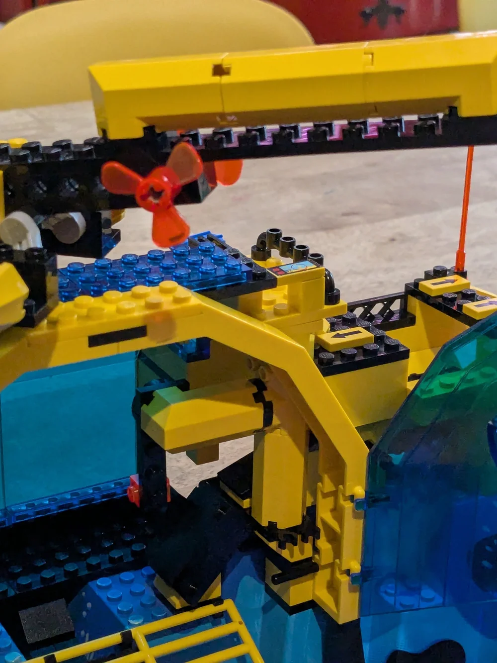 LEGO 6195-1 Neptune Discovery Lab Set - RARE Blue/ Yellow